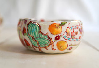 “White Kitty, Sleepy Train” Treasure Bowl