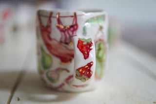 Kitty on Back 17 oz Mug