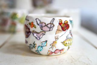 “Chandelier & Cherries” 10 oz Mug