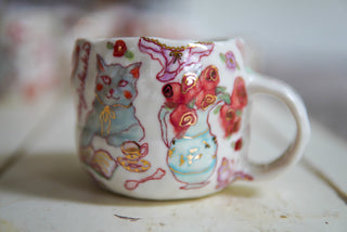 Kitty with Book 16 oz Mug