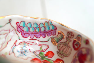 “White Kitty, Sleepy Train” Treasure Bowl