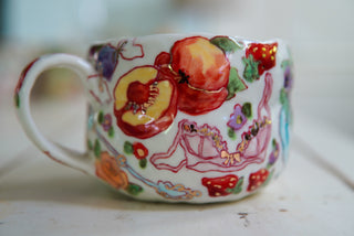 "Doll Face & Confetti Cake" 16 oz Mug