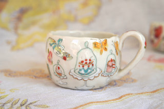 “Balloon & Turquoise Chaise” 7 oz Mug