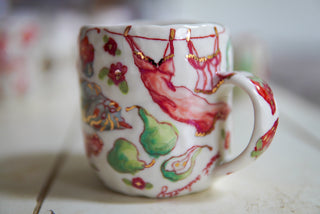 Kitty on Back 17 oz Mug