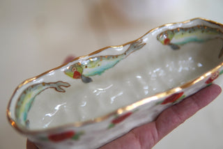 "Fish & Rosettes" 7 in Olive Dish