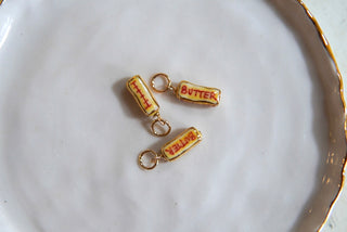 "Butter" 1.5 cm Charm