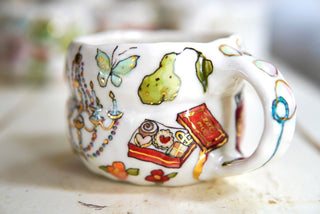 “Chandelier & Cherries” 10 oz Mug