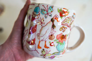 “Lady Goose with Purse” 18 oz Mug