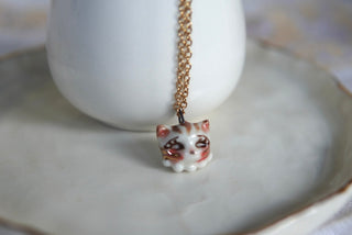 “Kitty with Pearls” Charm