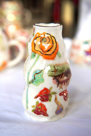 "Kitty & Her Green Fish" 7 oz Vase