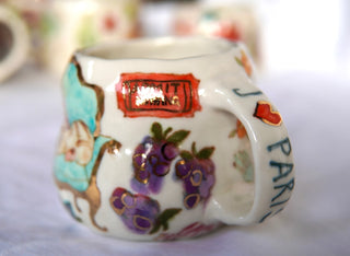 "Kitty on Blue Chair" 10 oz Mug