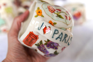 "Kitty on Blue Chair" 10 oz Mug