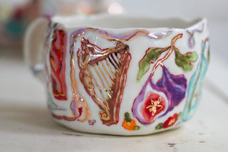 Alligator & Three Lollipops Mug 15 oz