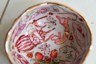 “White Kitty, Sleepy Train” Treasure Bowl