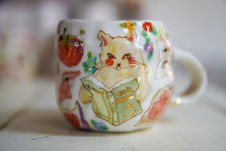 “Kitty Reading” 14 oz Mug
